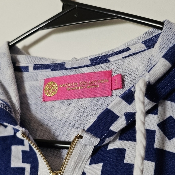 Macbeth Collection by Margaret Josephs blue and white print gold toned sweater - Picture 5 of 7